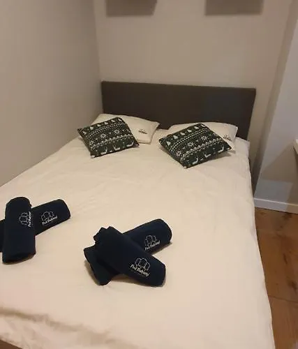 Pod Bukami Skrzyczne דירה